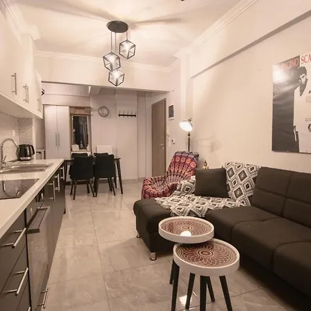 Апартаменты Pyrgos House