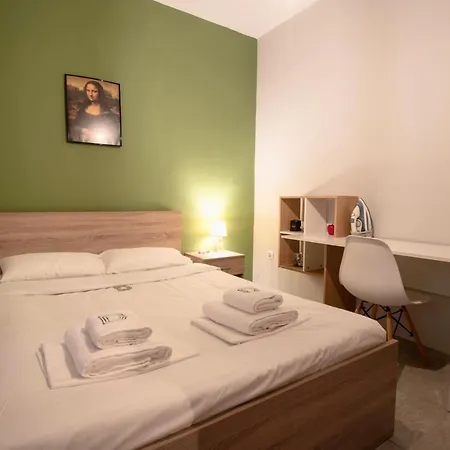 Pyrgos House Апартаменты